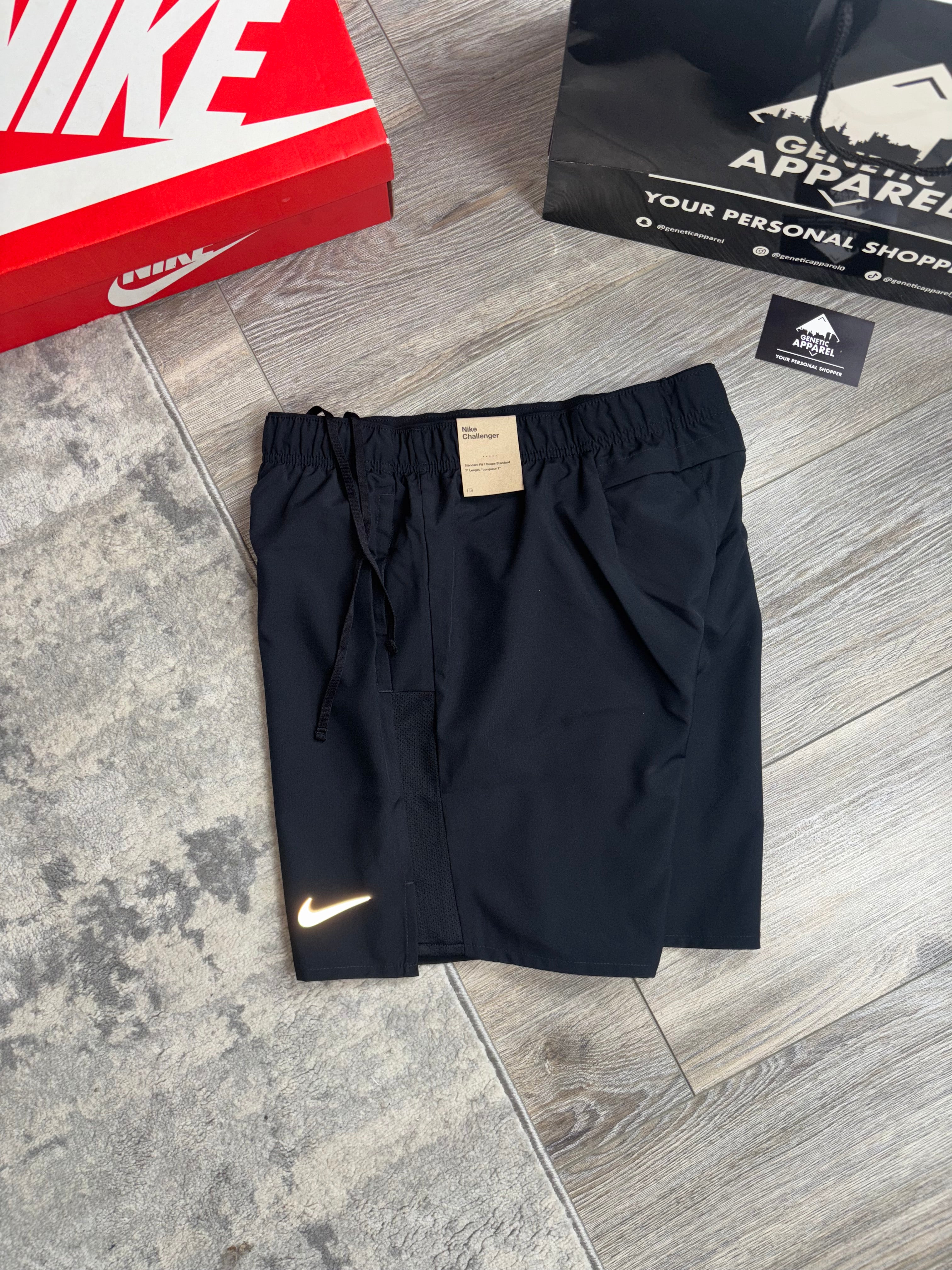 Nike Windrunner Triset - ‘Black/Cream’