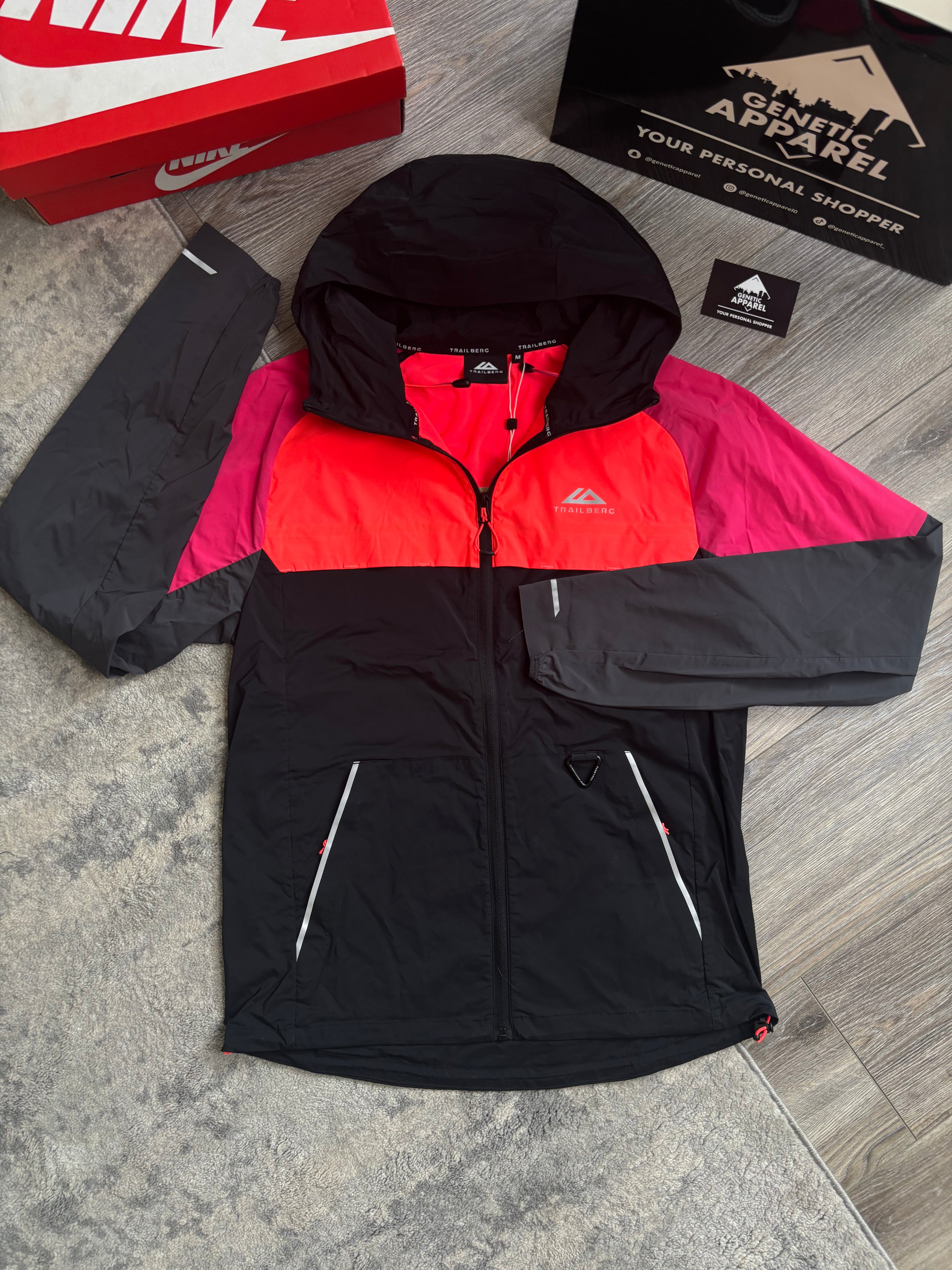 Trailberg Surge Tracksuit - ‘Black/Red’