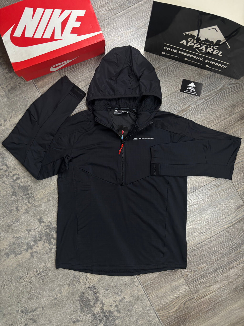 Monterrain Dinar 1/4 Zip Tracksuit - ‘Black/Red’