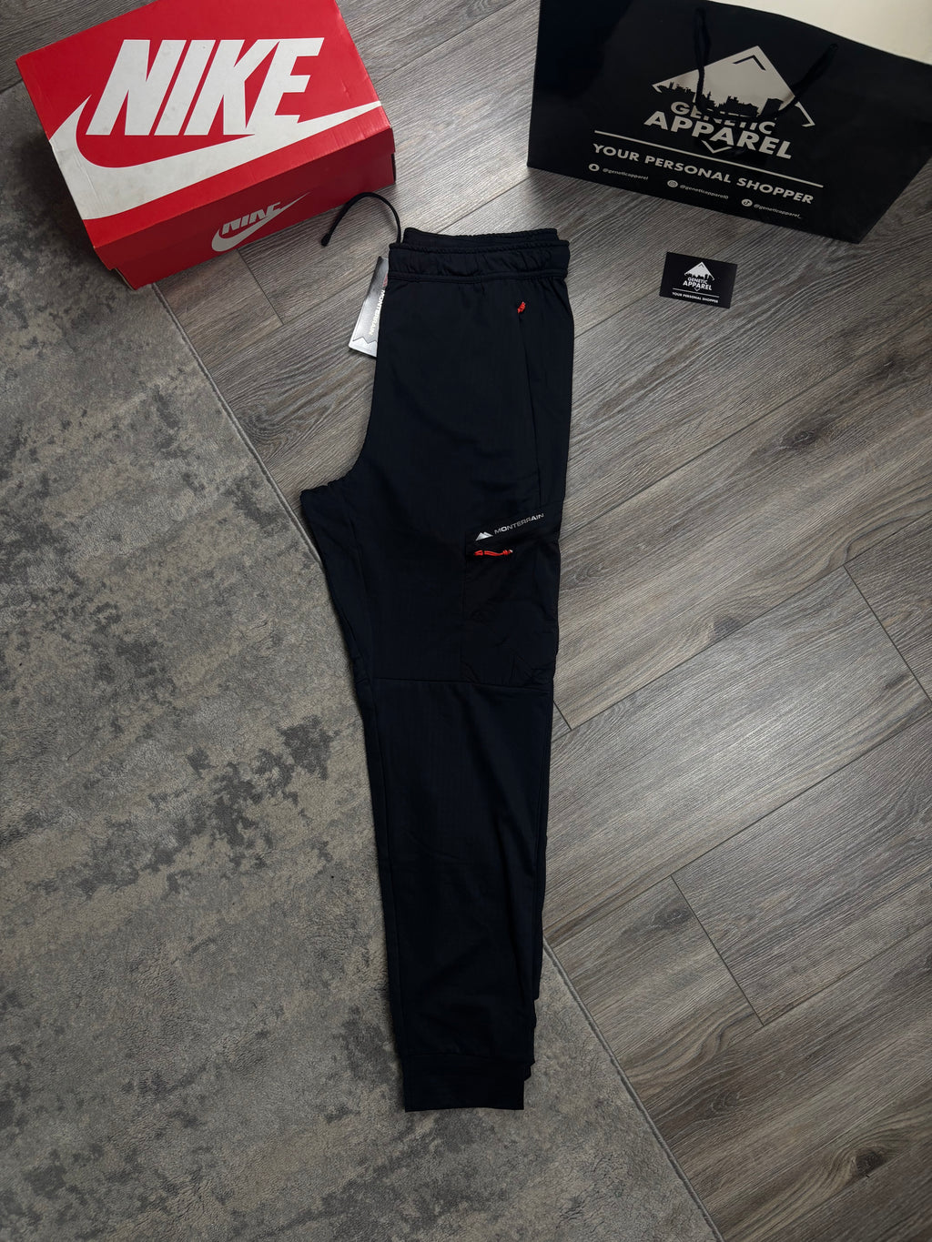 Monterrain Dinar 1/4 Zip Tracksuit - ‘Black/Red’