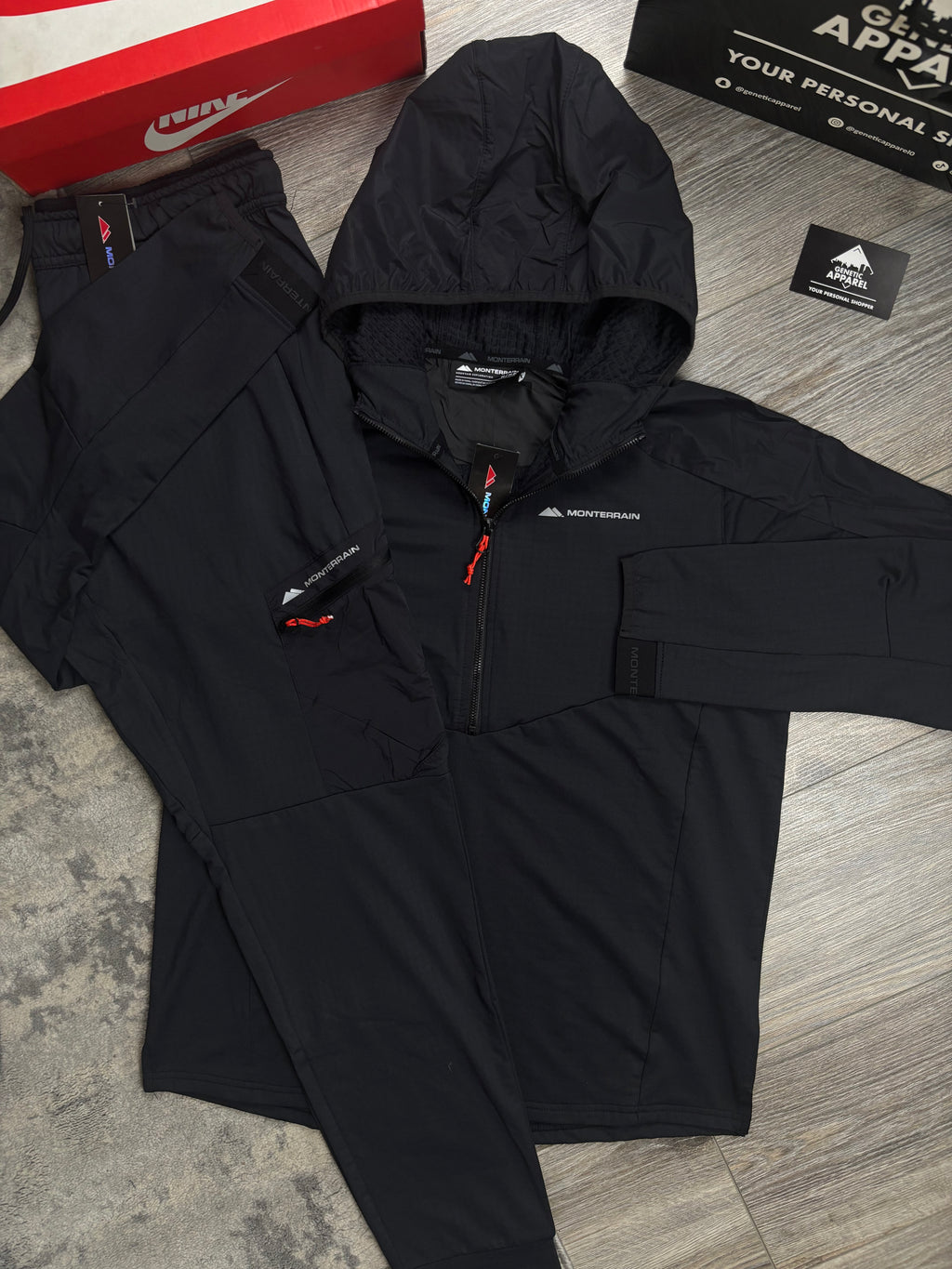 Monterrain Dinar 1/4 Zip Tracksuit - ‘Black/Red’
