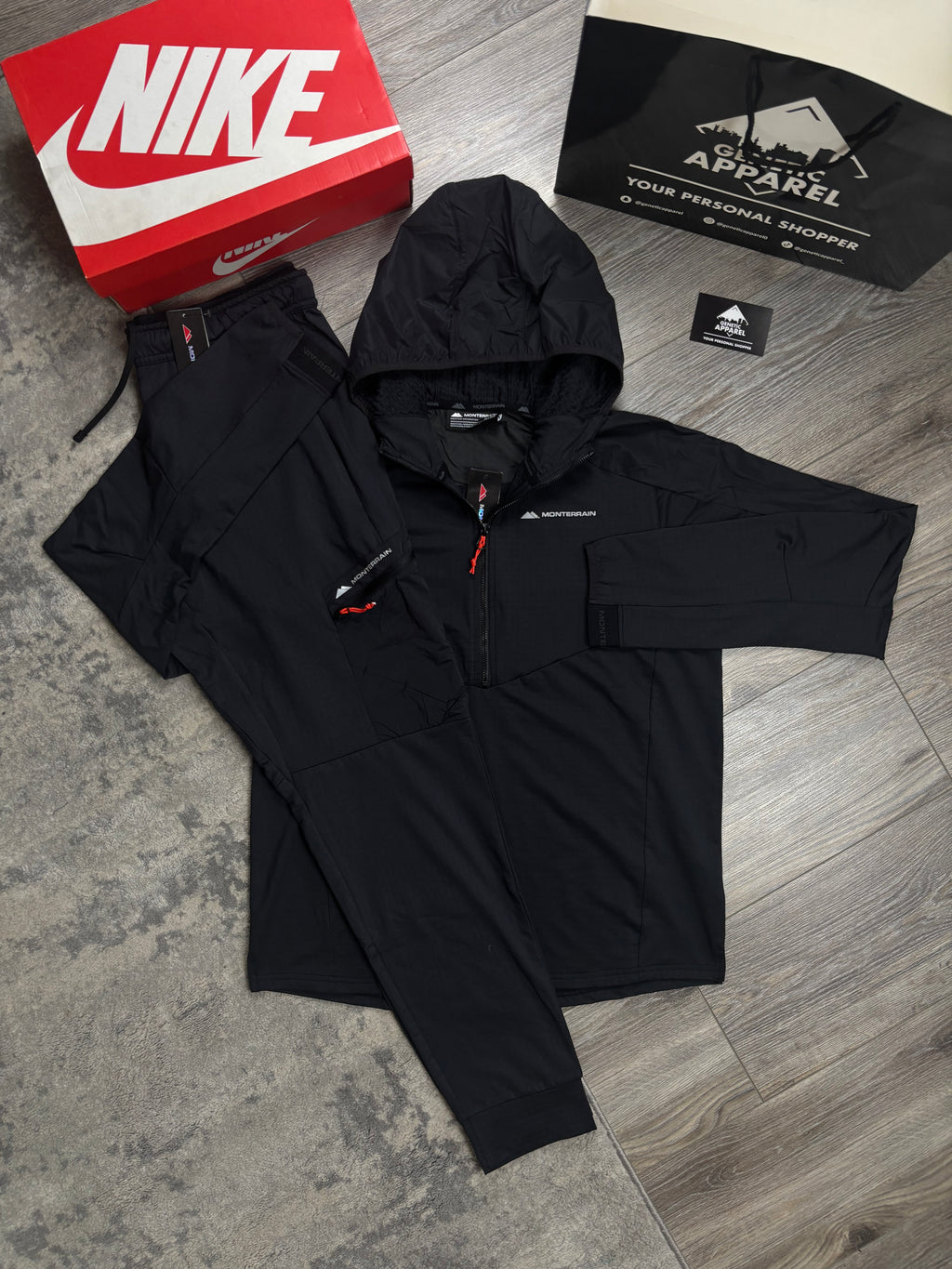 Monterrain Dinar 1/4 Zip Tracksuit - ‘Black/Red’